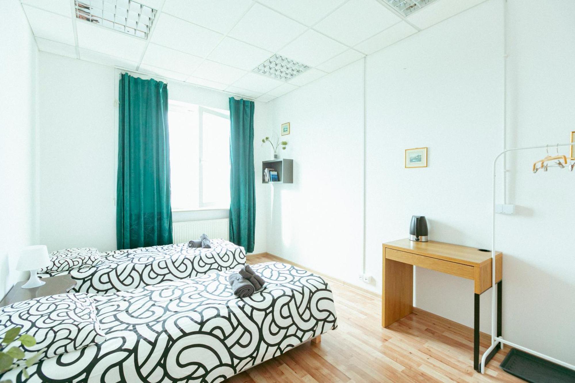 Hostel Metro Kabaty Warszawa Eksteriør bilde