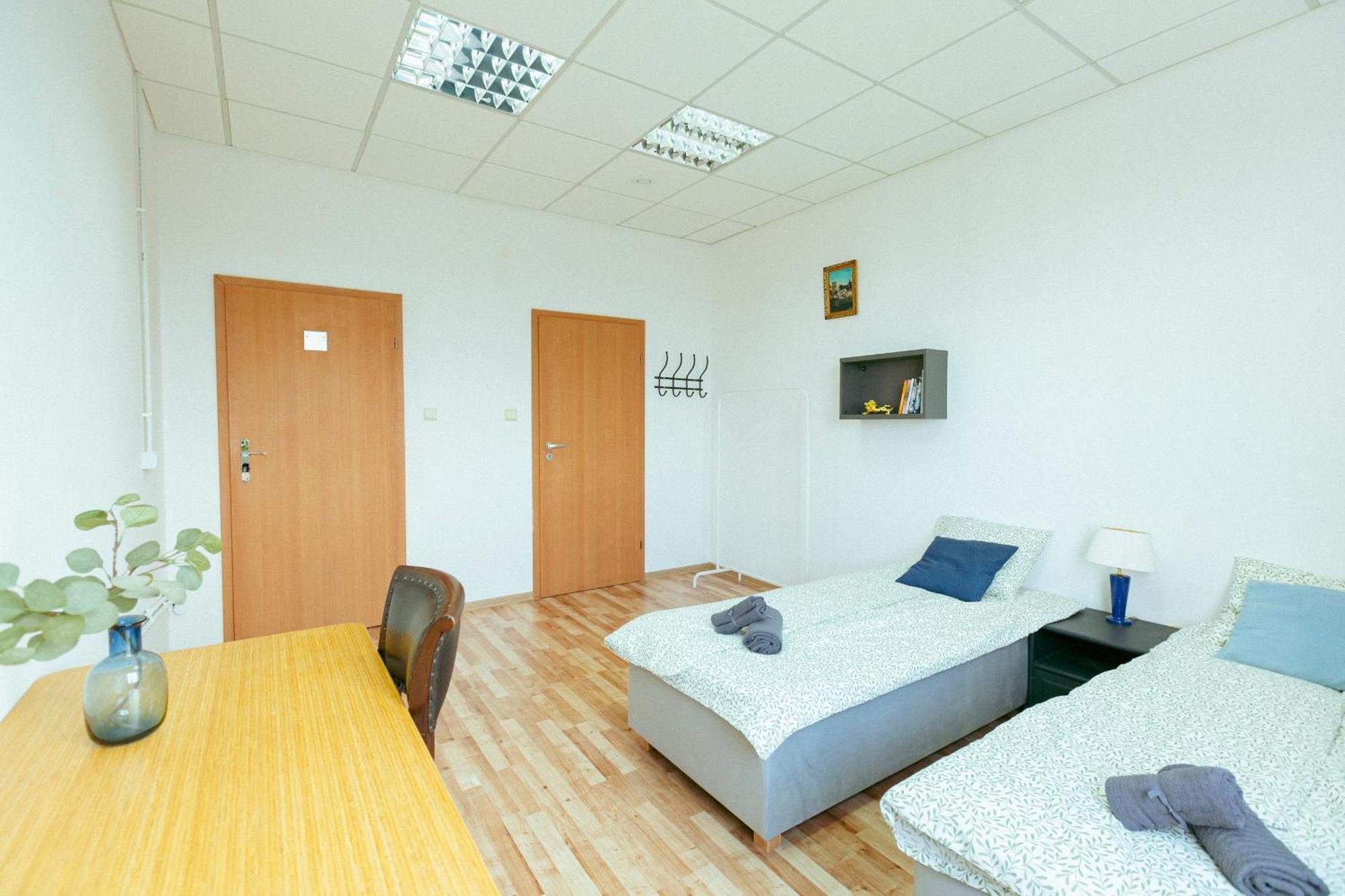 Hostel Metro Kabaty Warszawa Eksteriør bilde